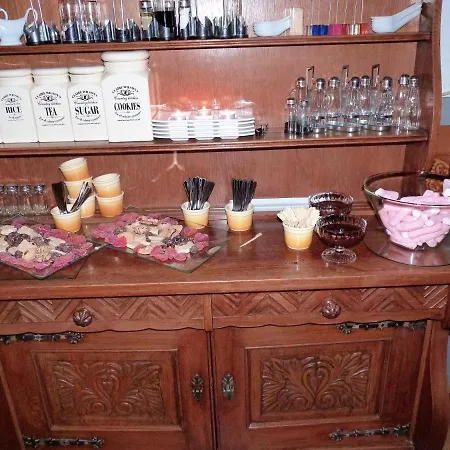 Alva Hotel *